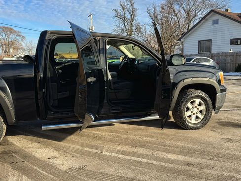 Used 2011 GMC Sierra 1500 SLE w/ Power Tech Package image 4