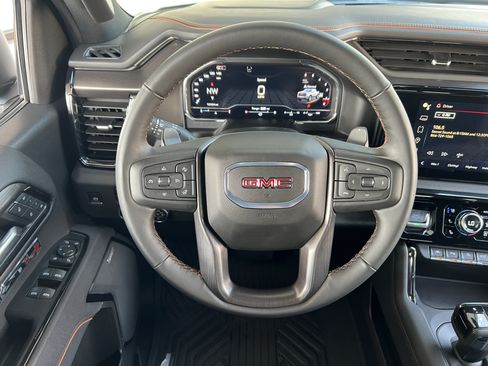 Used 2025 GMC Sierra 1500 AT4 w/ AT4 Premium Package AWD/4WD image 25