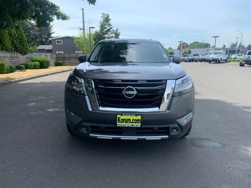 Used 2022 Nissan Pathfinder SL w/ SL Premium Package AWD/4WD image 10