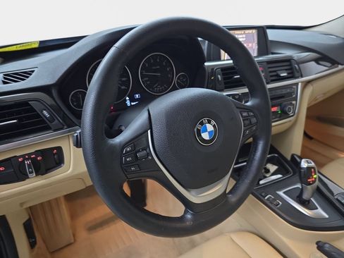 Used 2014 BMW 328i xDrive Sedan AWD/4WD image 18