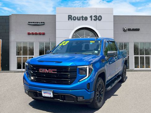 Used 2023 GMC Sierra 1500 Elevation AWD/4WD image 2