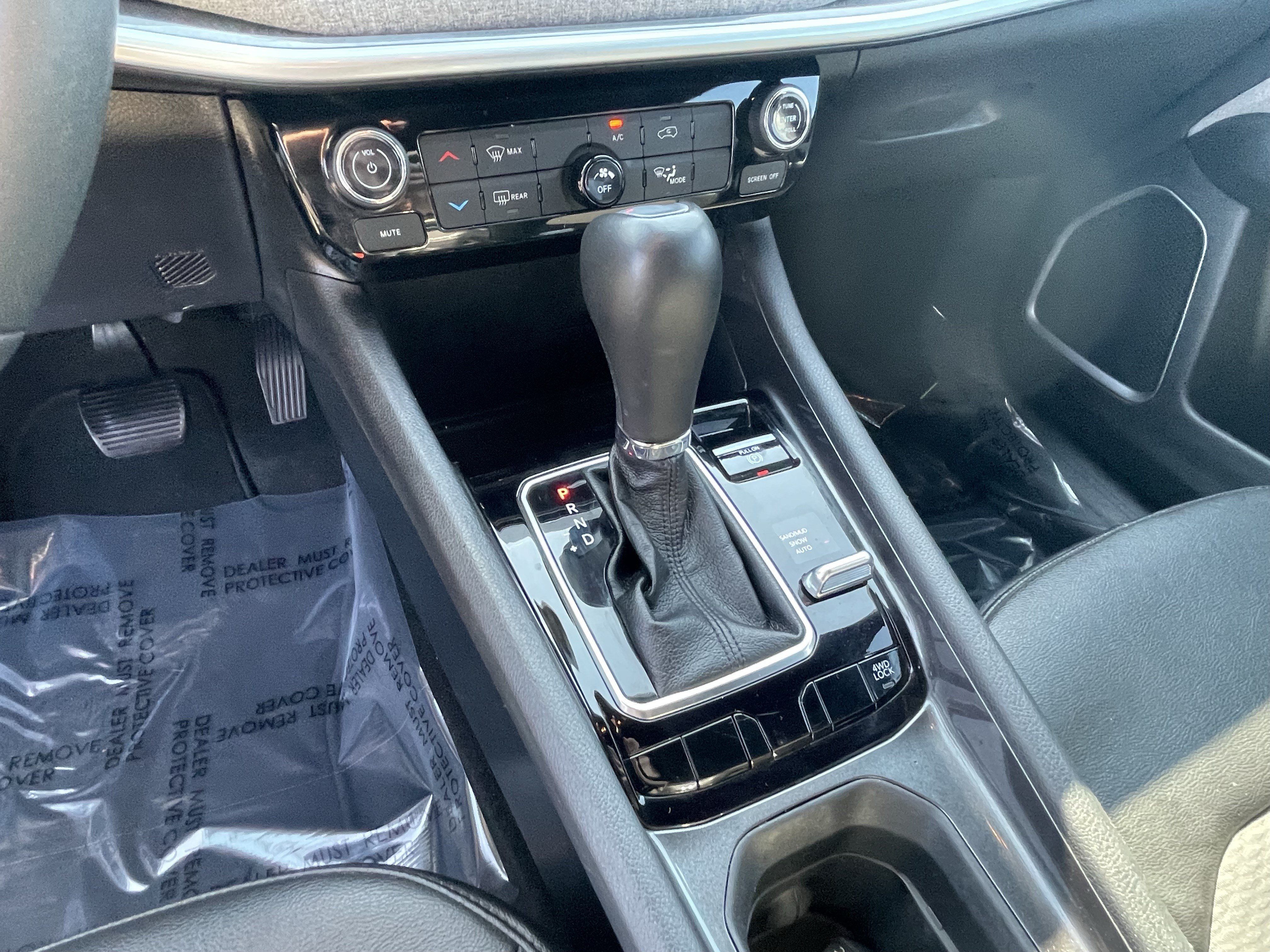Used 2024 Jeep Compass Latitude AWD/4WD image 24