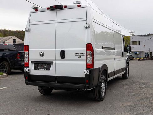 New 2026 RAM ProMaster 2500 FWD image 4