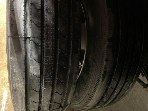 Used 2021 RAM 5500 Tradesman w/ Chrome Appearance Group image 41