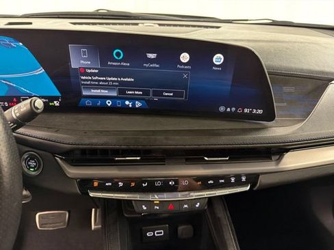 Used 2024 Cadillac XT4 Sport AWD/4WD image 20