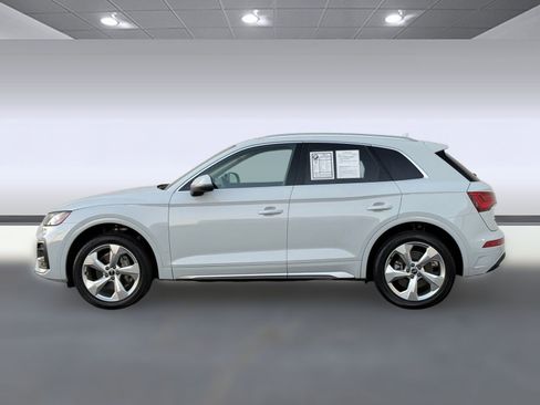 Used 2021 Audi Q5 Premium Plus w/ Premium Plus Package image 2