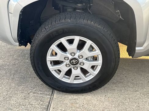 Certified 2024 Toyota Tacoma SR5 image 29