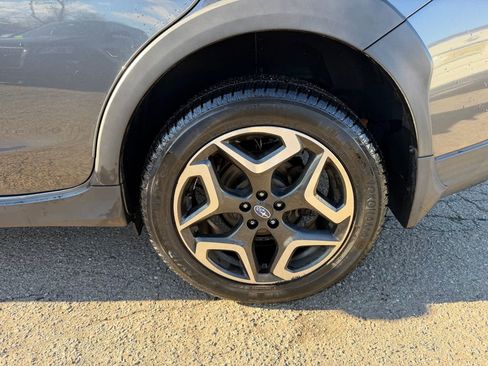 Used 2020 Subaru Crosstrek 2.0i Limited w/ Moonroof Package image 9