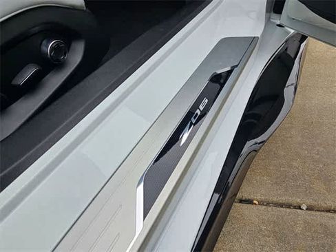 Used 2024 Chevrolet Corvette Z06 w/ Chrome Exterior Badge Package image 19