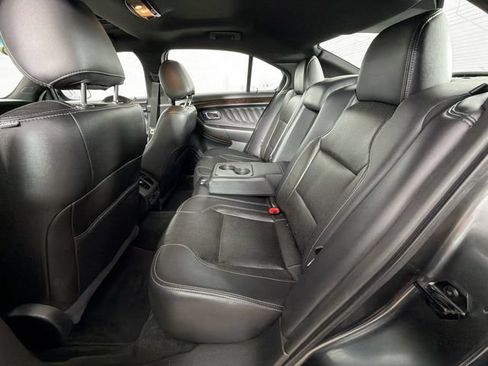 Used 2018 Ford Taurus Limited AWD/4WD image 25