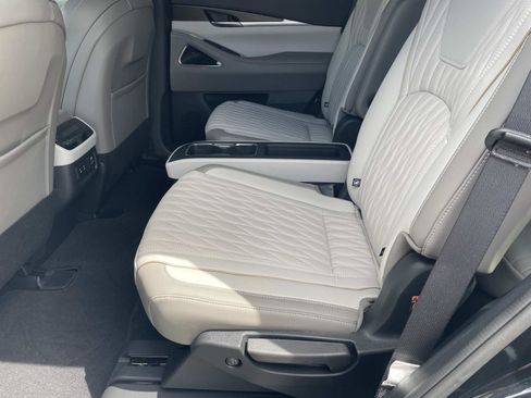 Certified 2026 INFINITI QX60 Autograph image 12