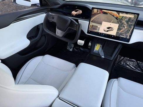 Used 2021 Tesla Model S Plaid image 37