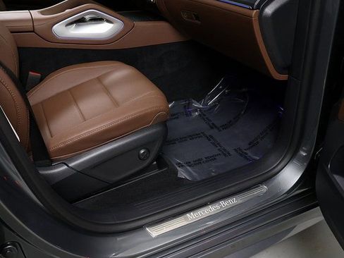 Certified 2026 Mercedes-Benz GLE 450 4MATIC image 37