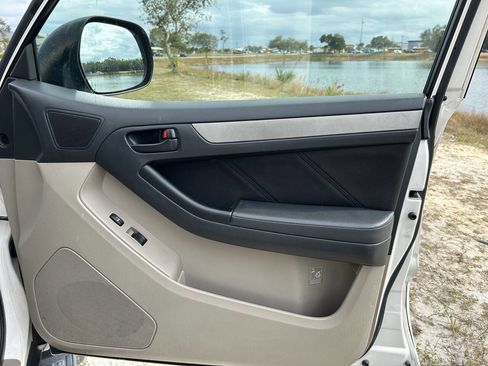 Used 2007 Toyota 4Runner SR5 image 25