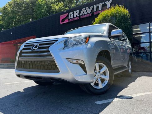 Used 2017 Lexus GX 460 w/ Navigation Package AWD/4WD image 2
