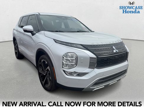 Used 2022 Mitsubishi Outlander SE image 6