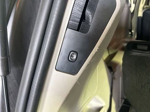 Used 2018 Dodge Grand Caravan SXT FWD image 8