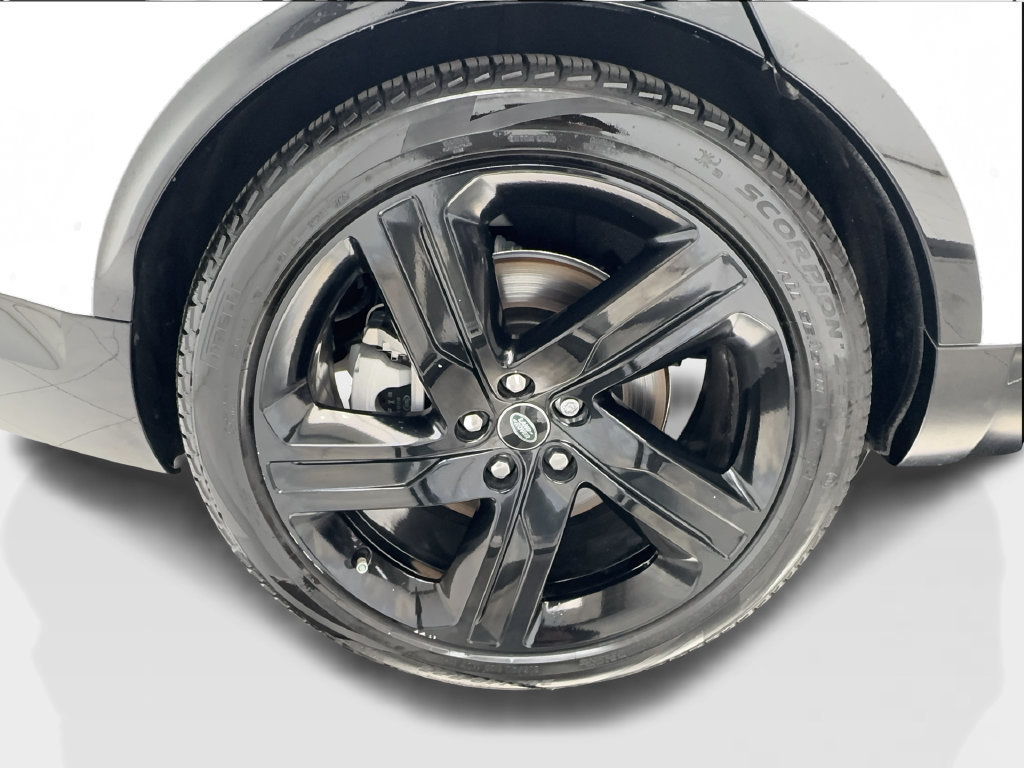 Used 2024 Land Rover Discovery Dynamic SE AWD/4WD image 18