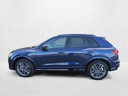 New 2025 Audi Q3 2.0T Premium image 8