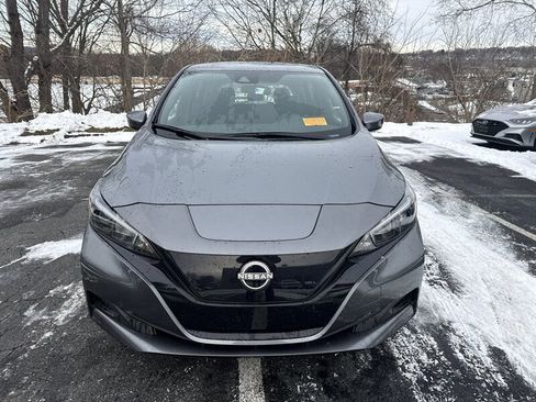 Used 2024 Nissan Leaf S image 2