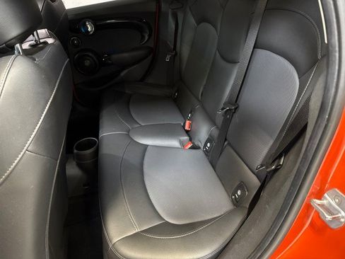 Used 2019 MINI Cooper S w/ Premium Package image 37