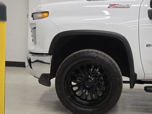 Used 2024 Chevrolet Silverado 2500 LT w/ All Star Edition AWD/4WD image 41