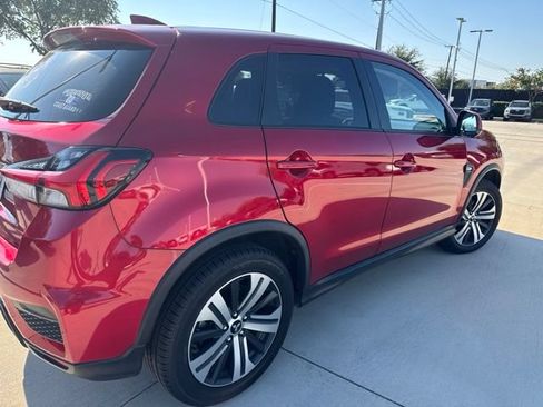 Used 2021 Mitsubishi Outlander Sport ES FWD image 3