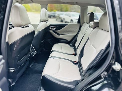 Used 2019 Subaru Forester Limited image 23