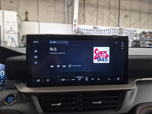 Used 2025 Ford Explorer ST-Line w/ Premium Package RWD image 35