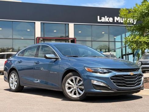 Used 2025 Chevrolet Malibu LT image 1