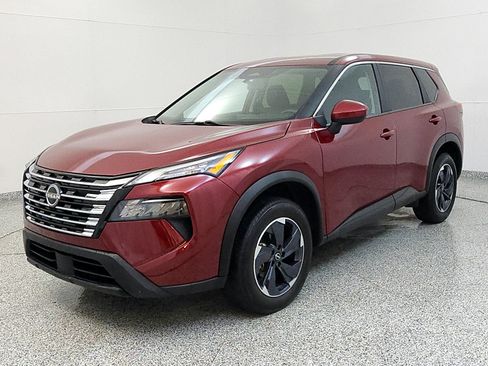 Used 2024 Nissan Rogue SV AWD/4WD image 1