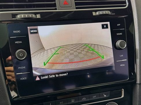 Used 2020 Volkswagen GTI SE FWD image 16