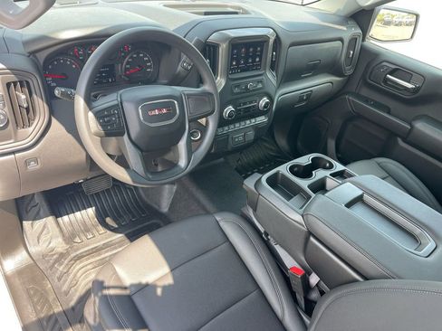 Used 2024 GMC Sierra 1500 Pro w/ Pro Value Package image 10