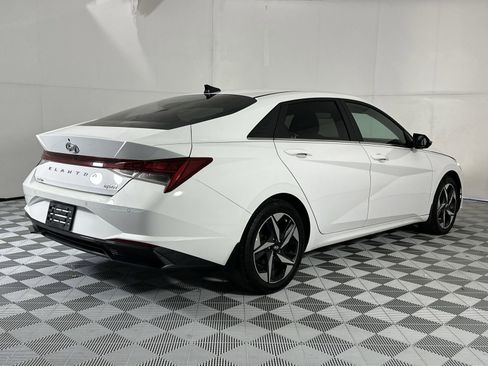 Used 2023 Hyundai Elantra Limited FWD image 8