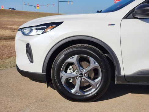 Used 2025 Ford Escape ST-Line w/ Tech Pack #1 image 13