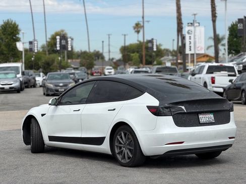 Used 2022 Tesla Model 3 Long Range AWD/4WD image 2