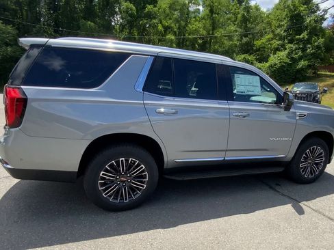 New 2026 GMC Yukon Elevation w/ Elevation Premium Package AWD/4WD image 9