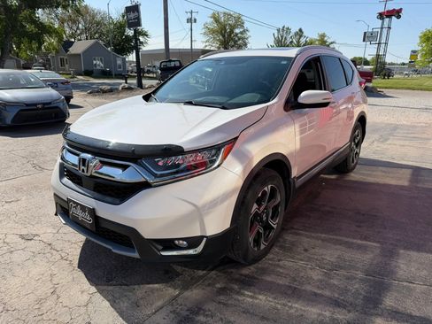 Used 2018 Honda CR-V Touring image 4