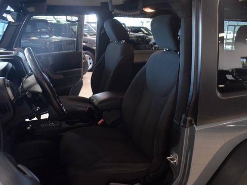 Used 2015 Jeep Wrangler Sport AWD/4WD image 30