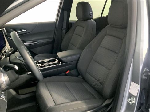 Used 2026 Chevrolet Equinox LT FWD image 22