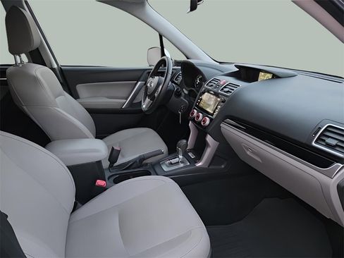 Used 2018 Subaru Forester 2.5i Limited w/ Popular Package #3B image 14