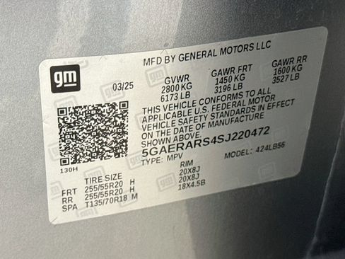 Used 2025 Buick Enclave Preferred FWD image 33