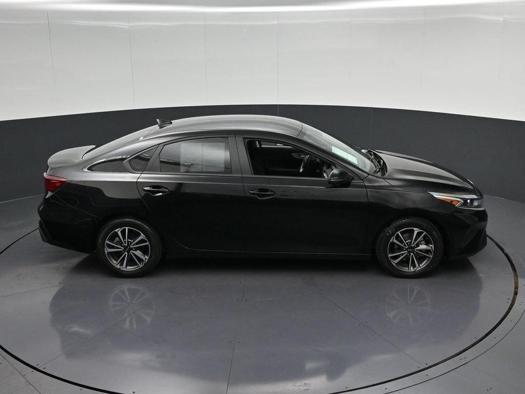 Used 2024 Kia Forte LXS w/ LXS Technology Package FWD image 20