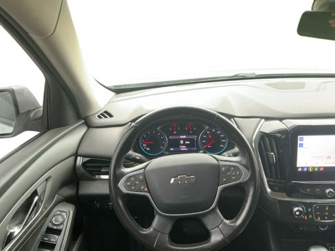Used 2021 Chevrolet Traverse RS AWD/4WD image 12
