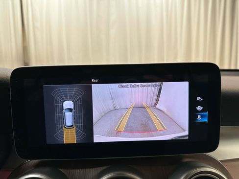 Used 2022 Mercedes-Benz GLC 300 GLC 300 image 16