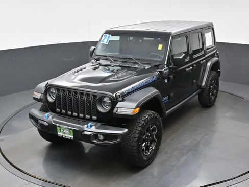 Used 2021 Jeep Wrangler Unlimited Rubicon 4xe w/ Cold Weather Group AWD/4WD image 34
