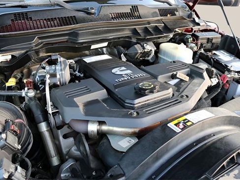 Used 2018 RAM 2500 Tradesman w/ Chrome Appearance Group image 21