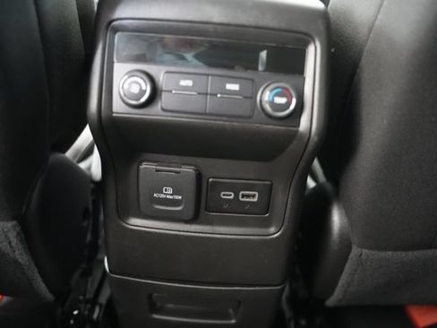 Used 2023 GMC Acadia SLE w/ Elevation Edition AWD/4WD image 15