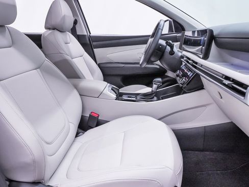 Certified 2025 Hyundai Tucson SEL image 14