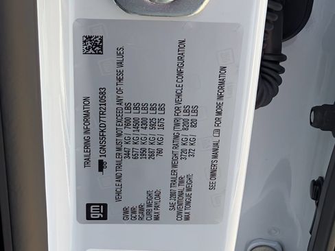 Used 2026 Chevrolet Suburban Premier w/ Sun And Tow Package RWD image 39